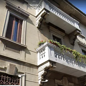 https://chiarilu-near-the-center-politecnico-fair-and-city-life.italymilanhotels.net